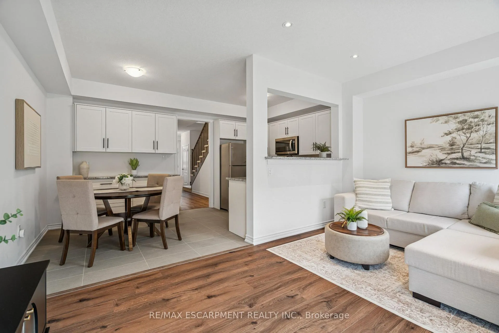 Photo 237 of 9 Elsegood Drive, Guelph, Kortright East — HOMEH