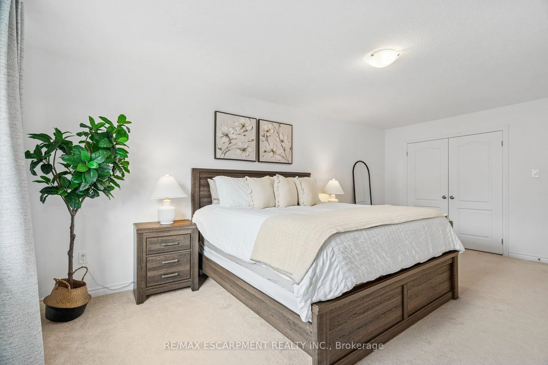 Photo 354 of 9 Elsegood Drive, Guelph, Kortright East — HOMEH