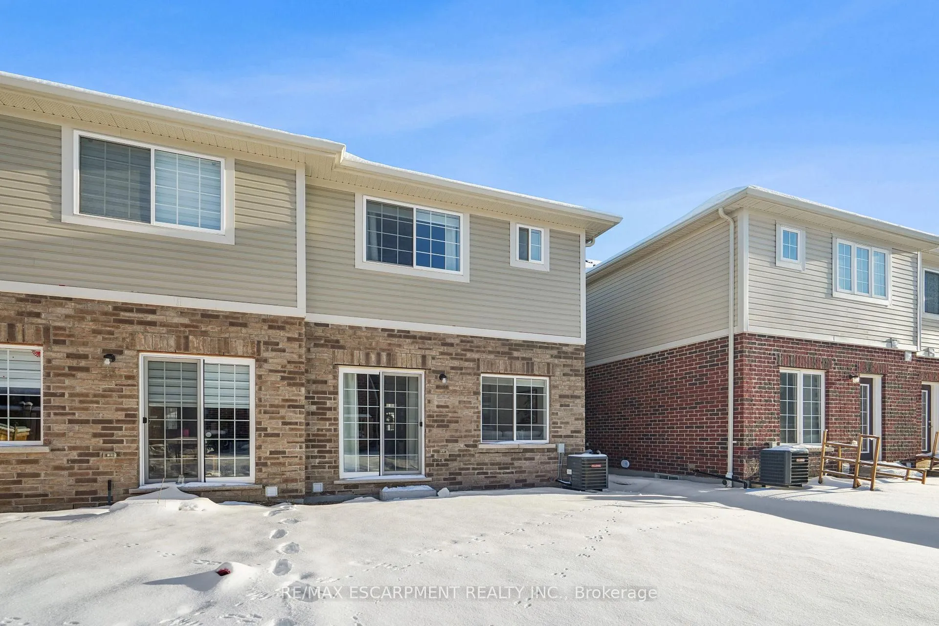 Photo 593 of 9 Elsegood Drive, Guelph, Kortright East — HOMEH