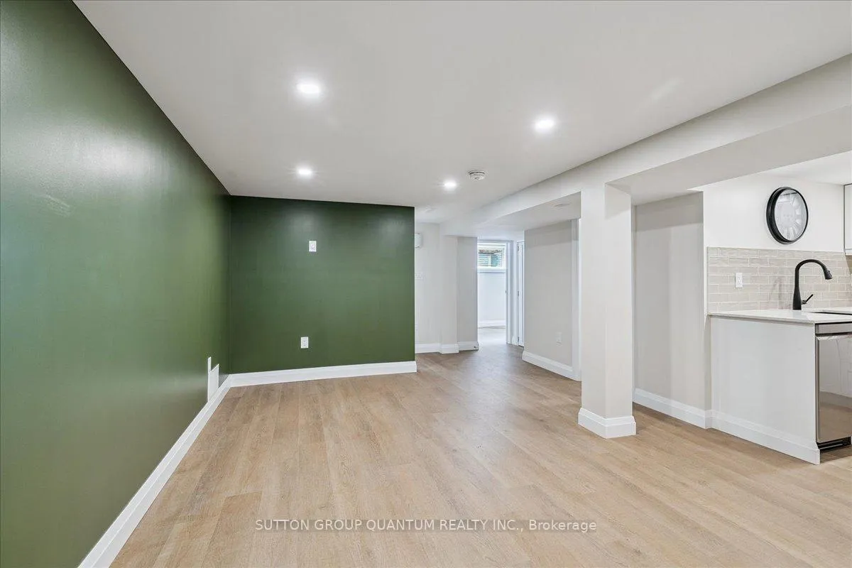 Photo 68 of Unit Unit 2, 18 Pleasant Avenue, Hamilton, Dundas — HOMEH