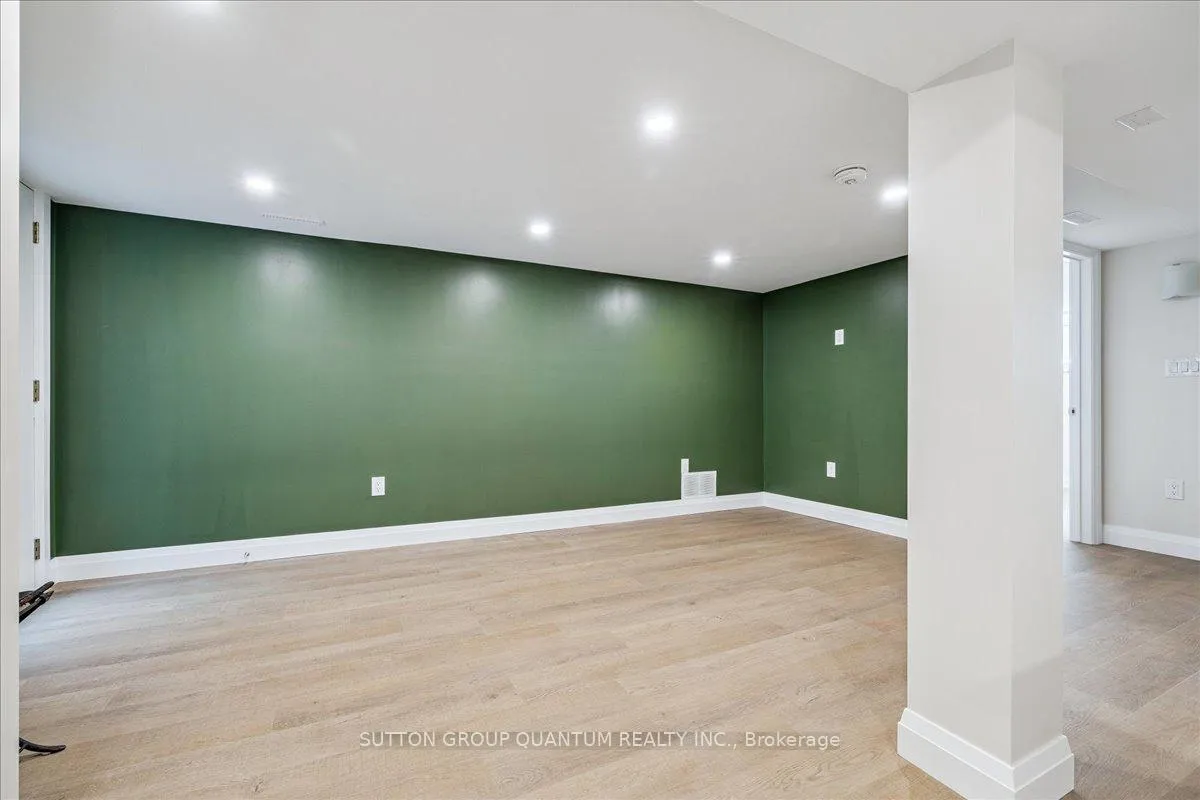 Photo 105 of Unit Unit 2, 18 Pleasant Avenue, Hamilton, Dundas — HOMEH