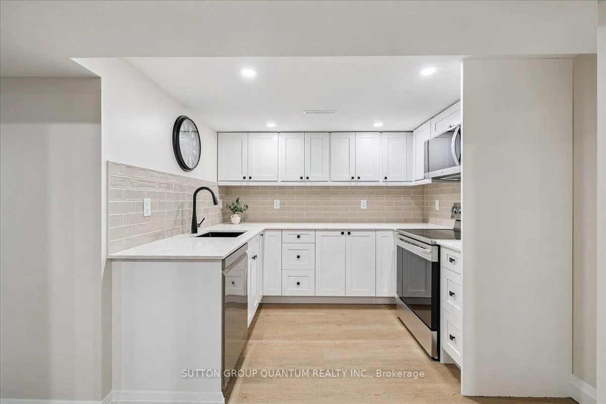 Photo 186 of Unit Unit 2, 18 Pleasant Avenue, Hamilton, Dundas — HOMEH