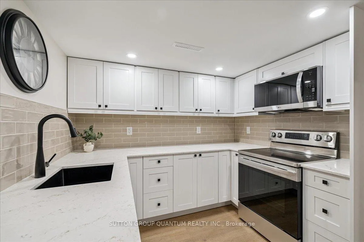Photo 268 of Unit Unit 2, 18 Pleasant Avenue, Hamilton, Dundas — HOMEH