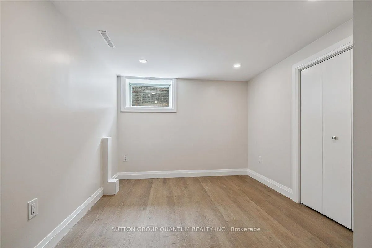 Photo 323 of Unit Unit 2, 18 Pleasant Avenue, Hamilton, Dundas — HOMEH