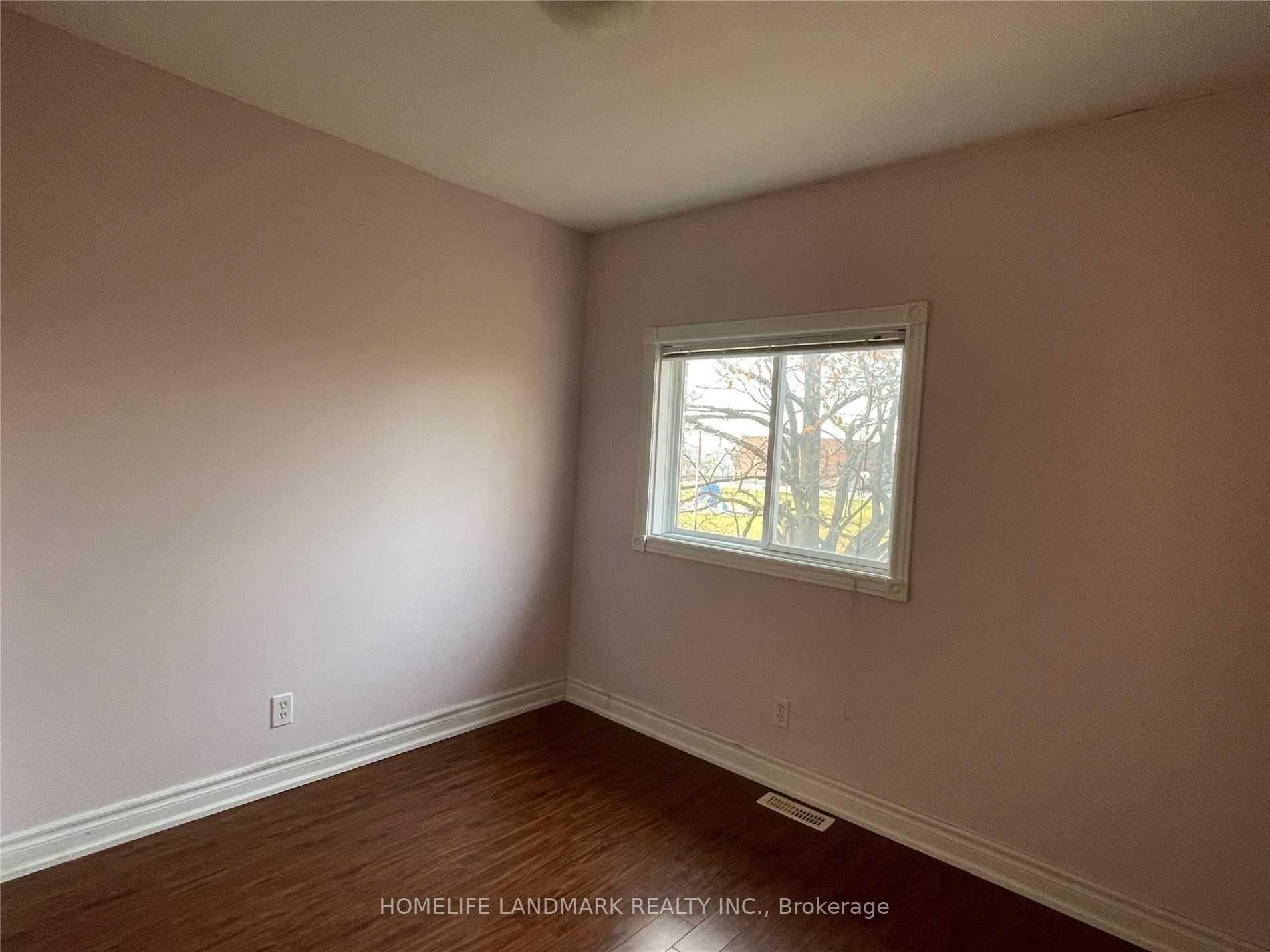 Photo 12 of 72 Michael Crescent, Barrie, East Bayfield — HOMEH
