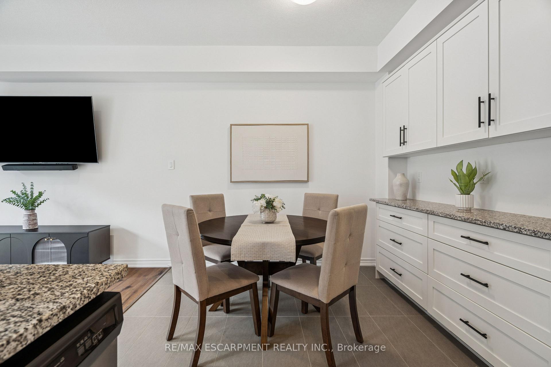 Photo 16 of 9 Elsegood Drive, Guelph, Kortright East — HOMEH