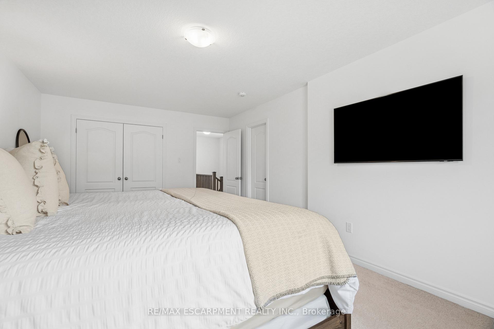 Photo 26 of 9 Elsegood Drive, Guelph, Kortright East — HOMEH