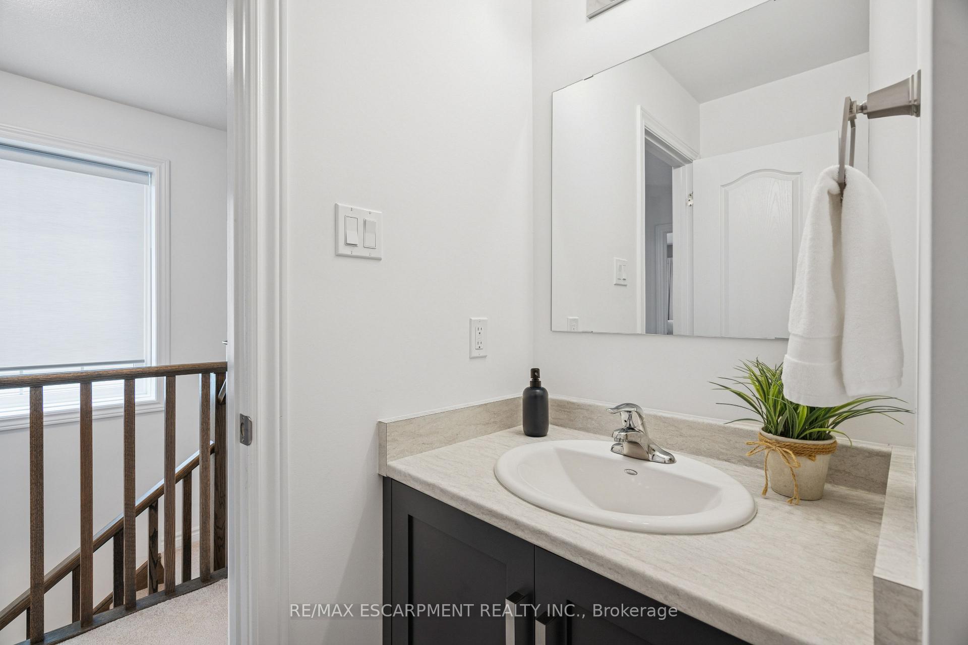 Photo 33 of 9 Elsegood Drive, Guelph, Kortright East — HOMEH
