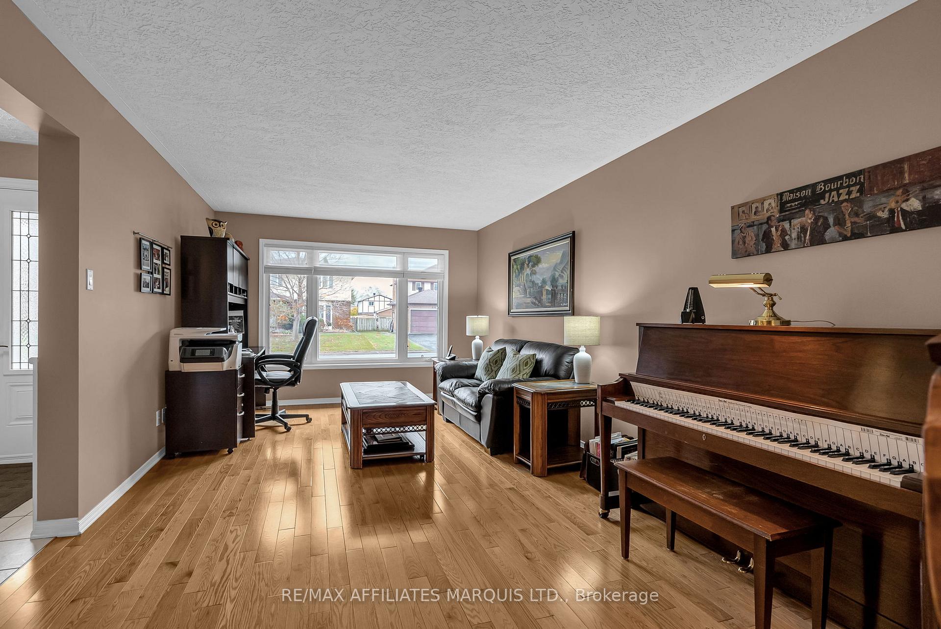 Photo 5 of 1402 Holy Cross Boulevard, Cornwall — HOMEH