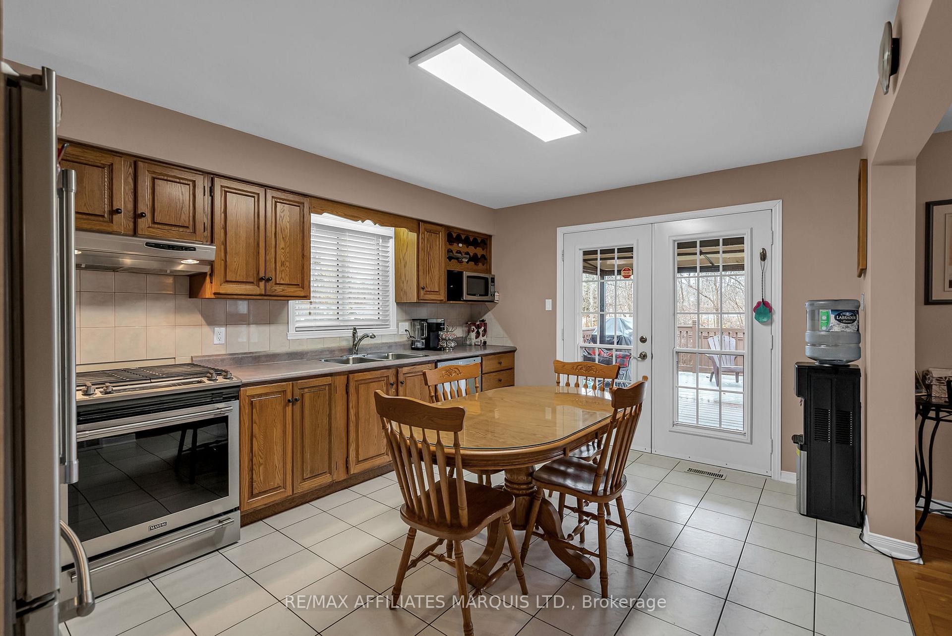 Photo 10 of 1402 Holy Cross Boulevard, Cornwall — HOMEH