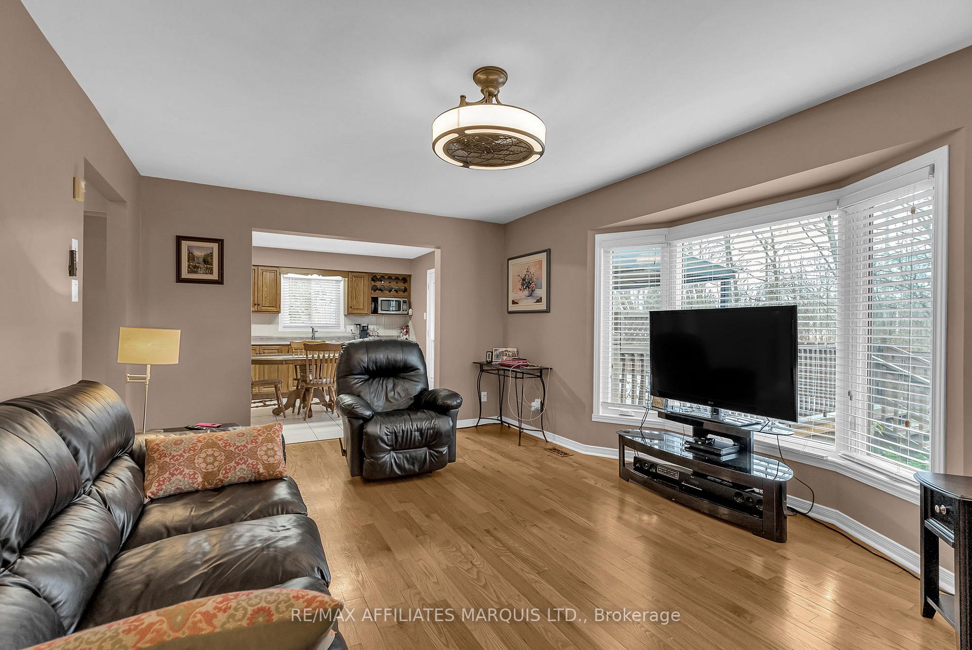 Photo 13 of 1402 Holy Cross Boulevard, Cornwall — HOMEH