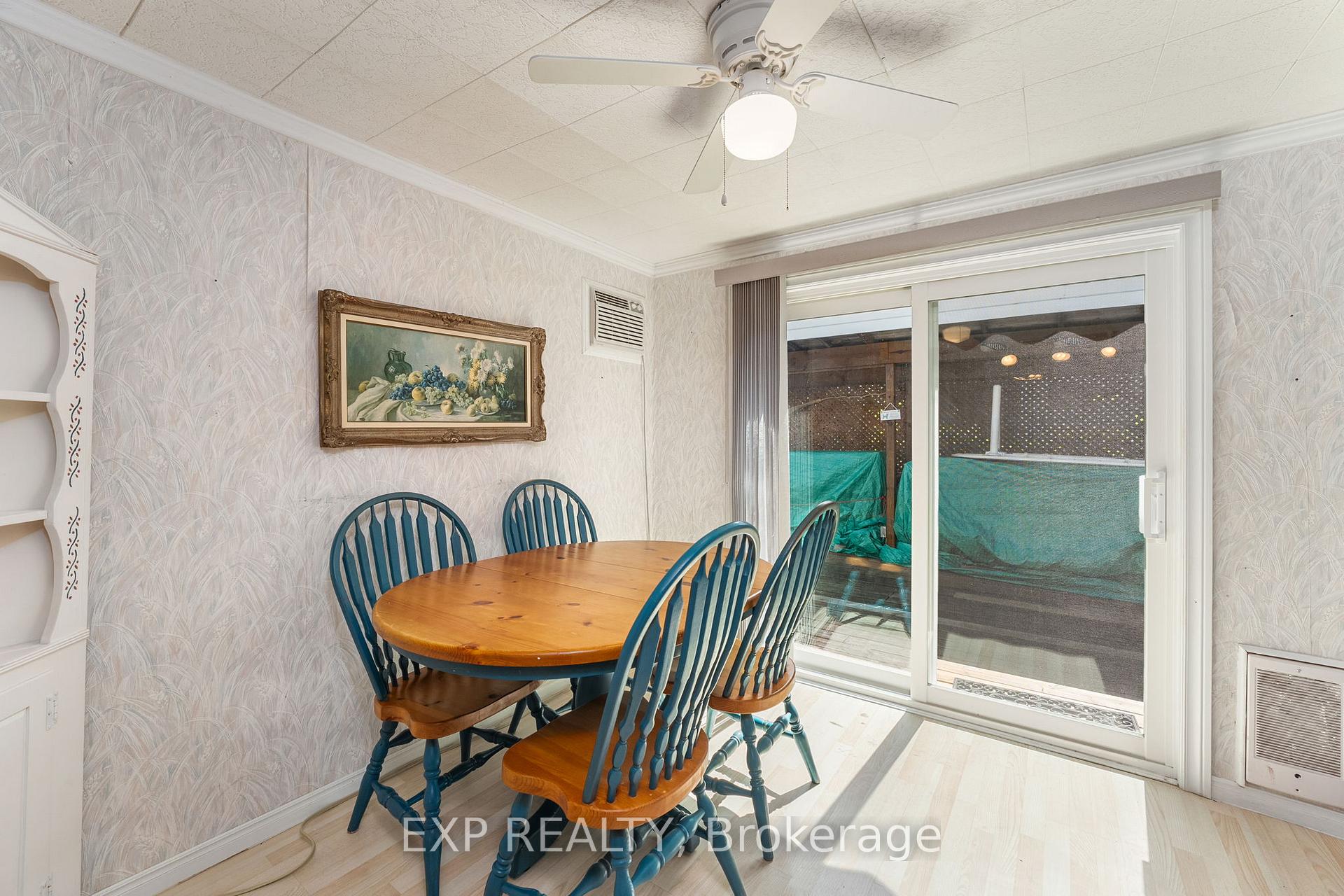 Photo 15 of 45 Westwind Circle, Georgina, Pefferlaw — HOMEH