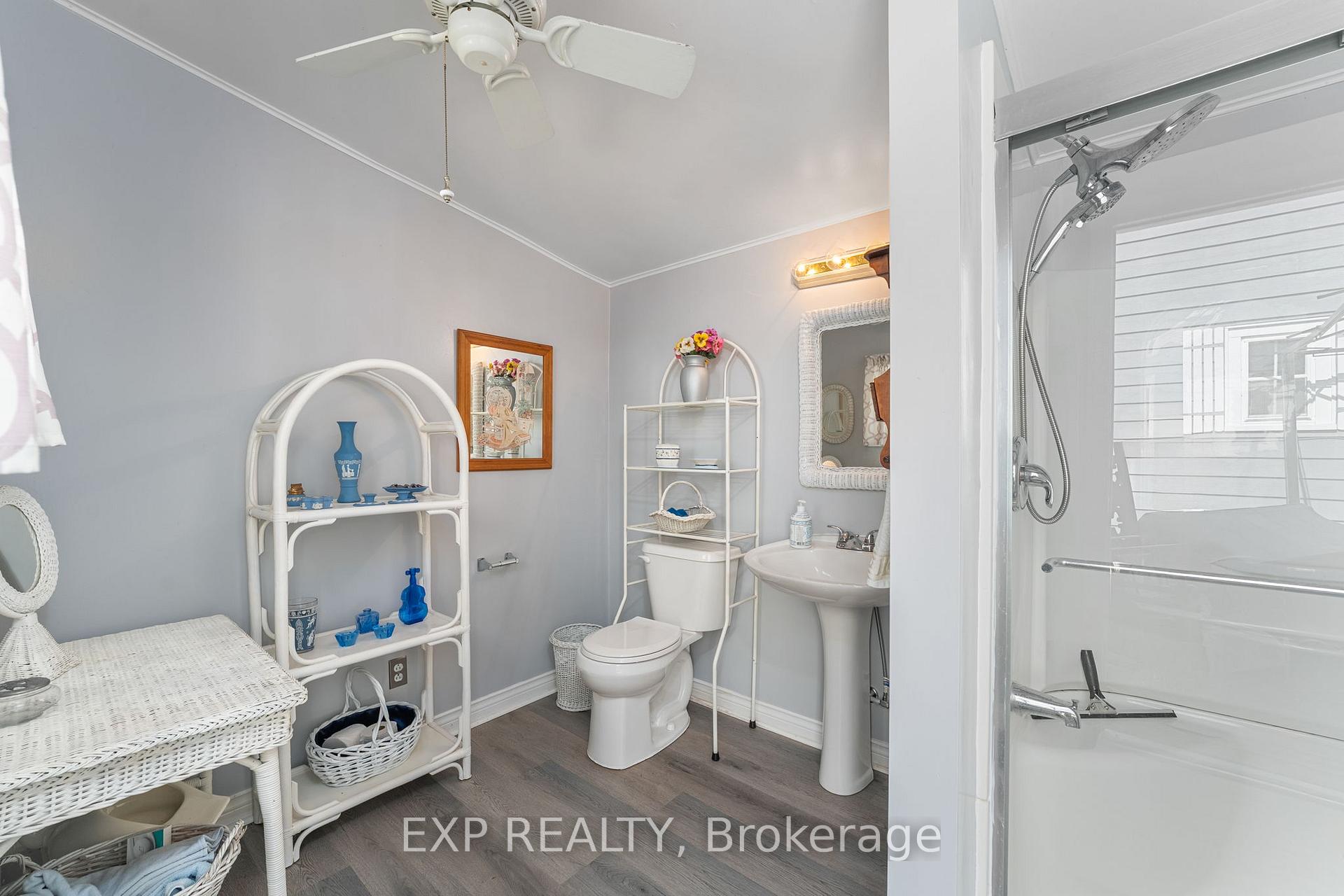 Photo 36 of 45 Westwind Circle, Georgina, Pefferlaw — HOMEH