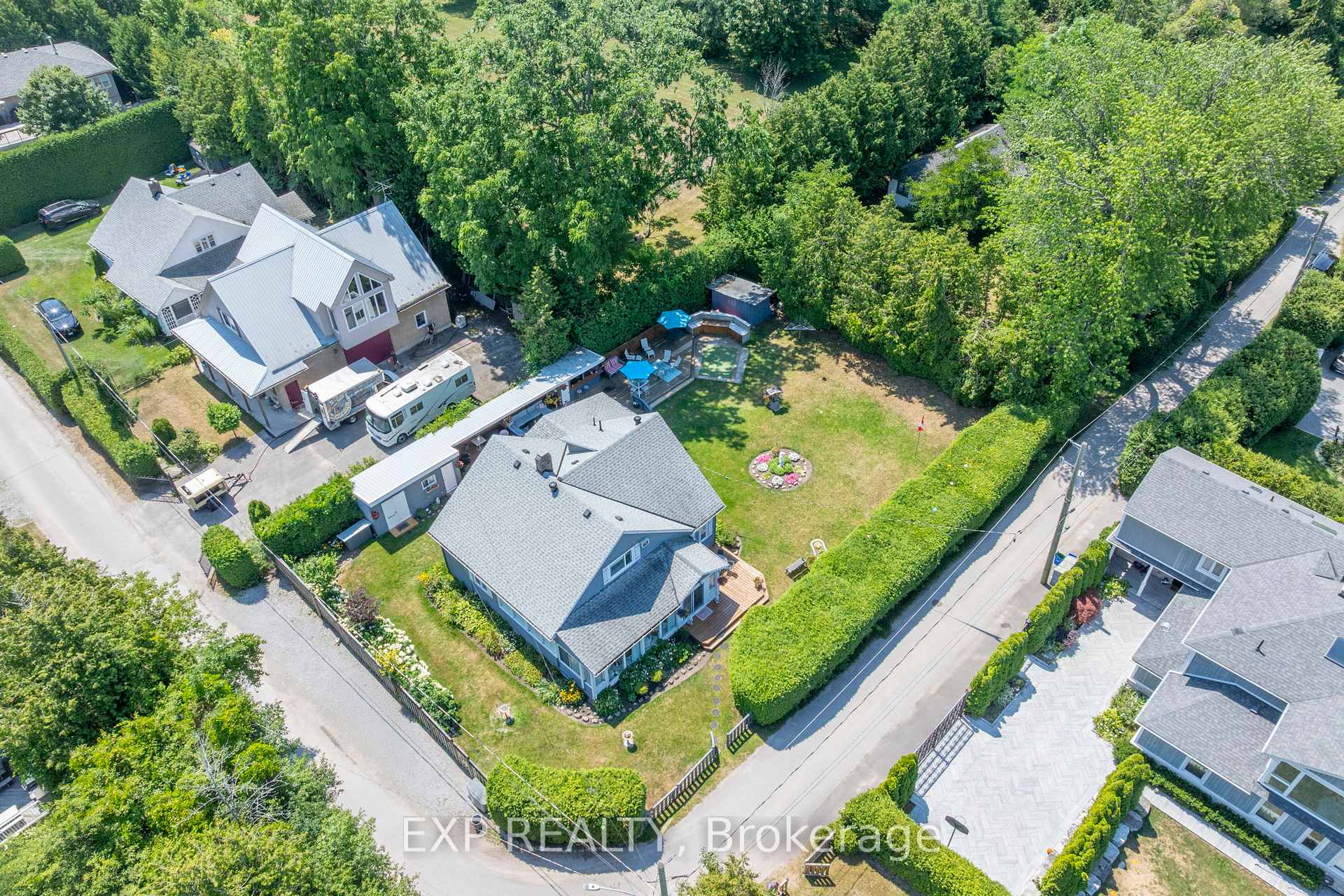 Photo 49 of 45 Westwind Circle, Georgina, Pefferlaw — HOMEH