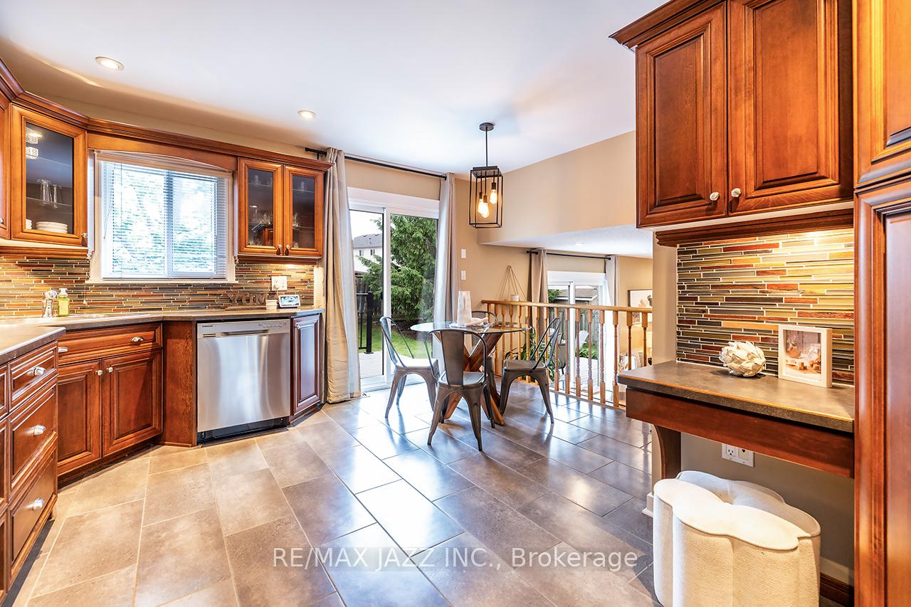 Photo 10 of 2589 Prestonvale Road, Clarington, Courtice — HOMEH
