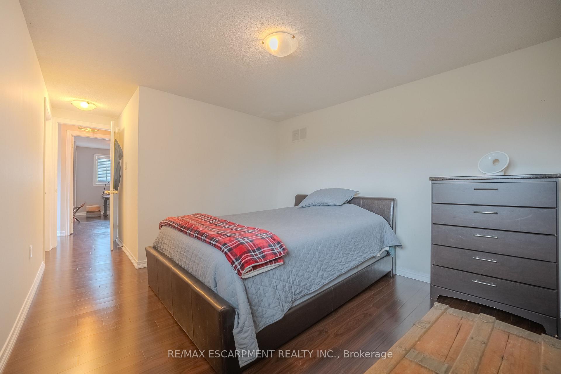 Photo 21 of 139 Brigade Drive, Hamilton, Barnstown — HOMEH