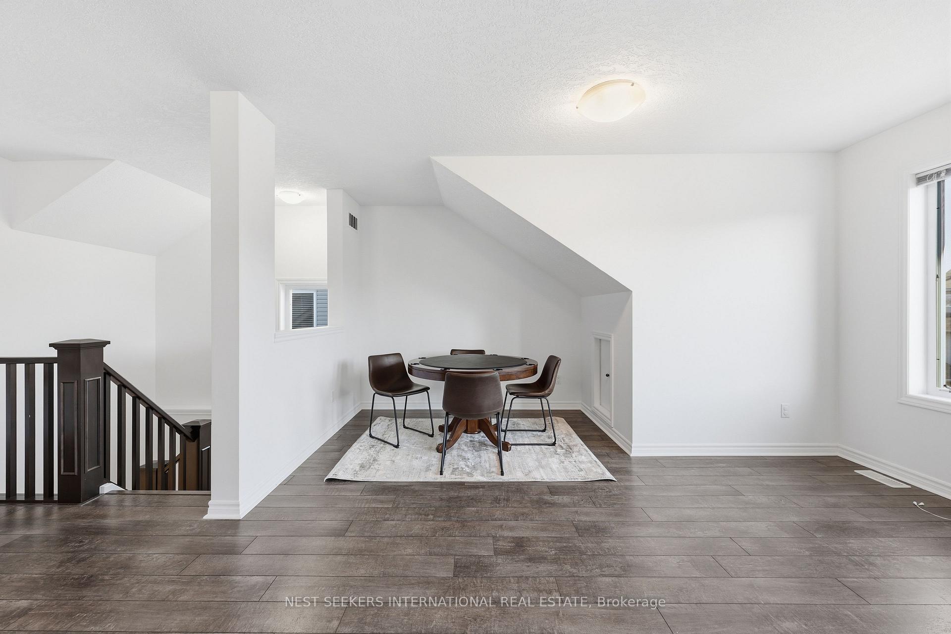 Photo 35 of 8 Amsterdam Crescent, Guelph, Pineridge/Westminster Woods — HOMEH