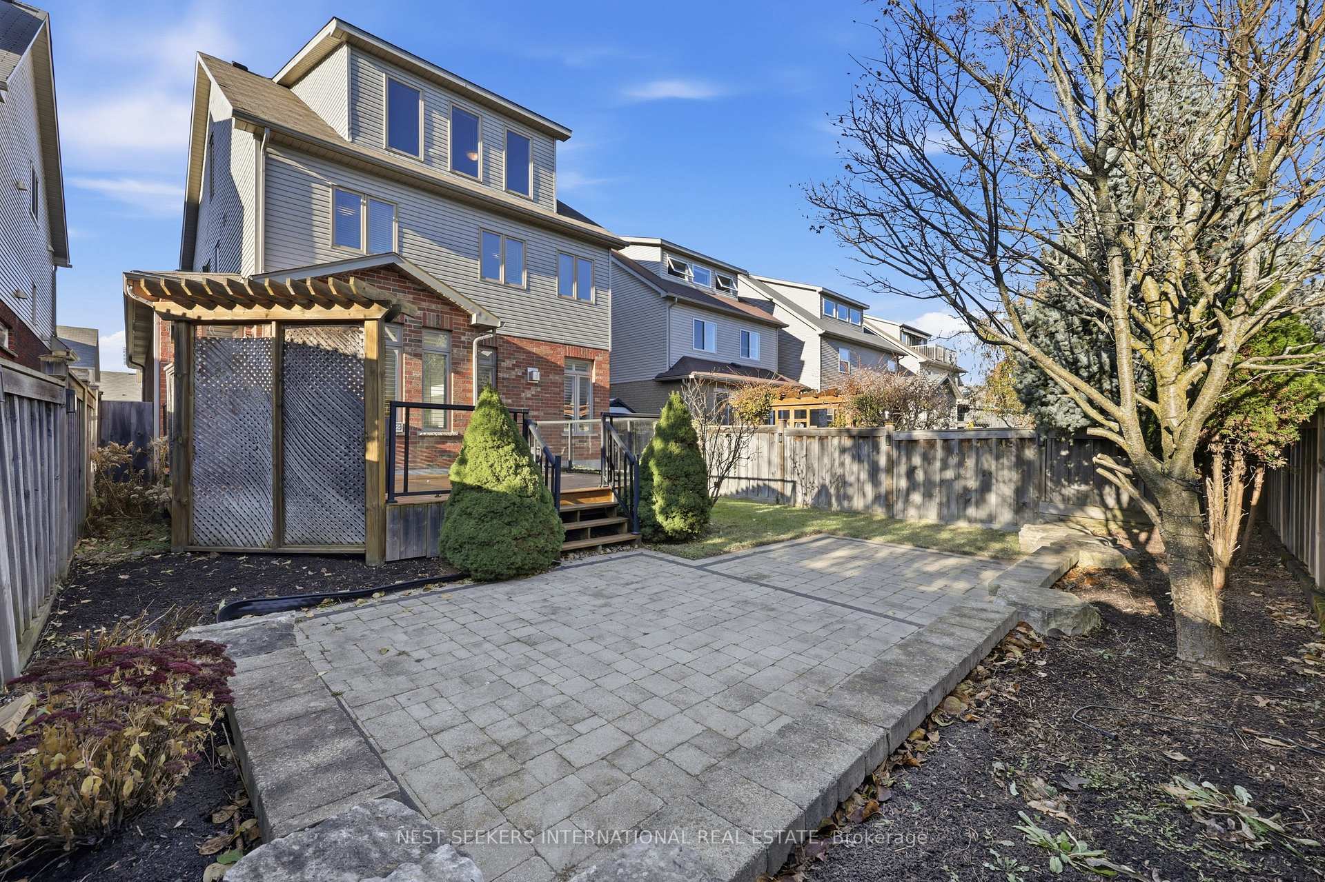 Photo 39 of 8 Amsterdam Crescent, Guelph, Pineridge/Westminster Woods — HOMEH