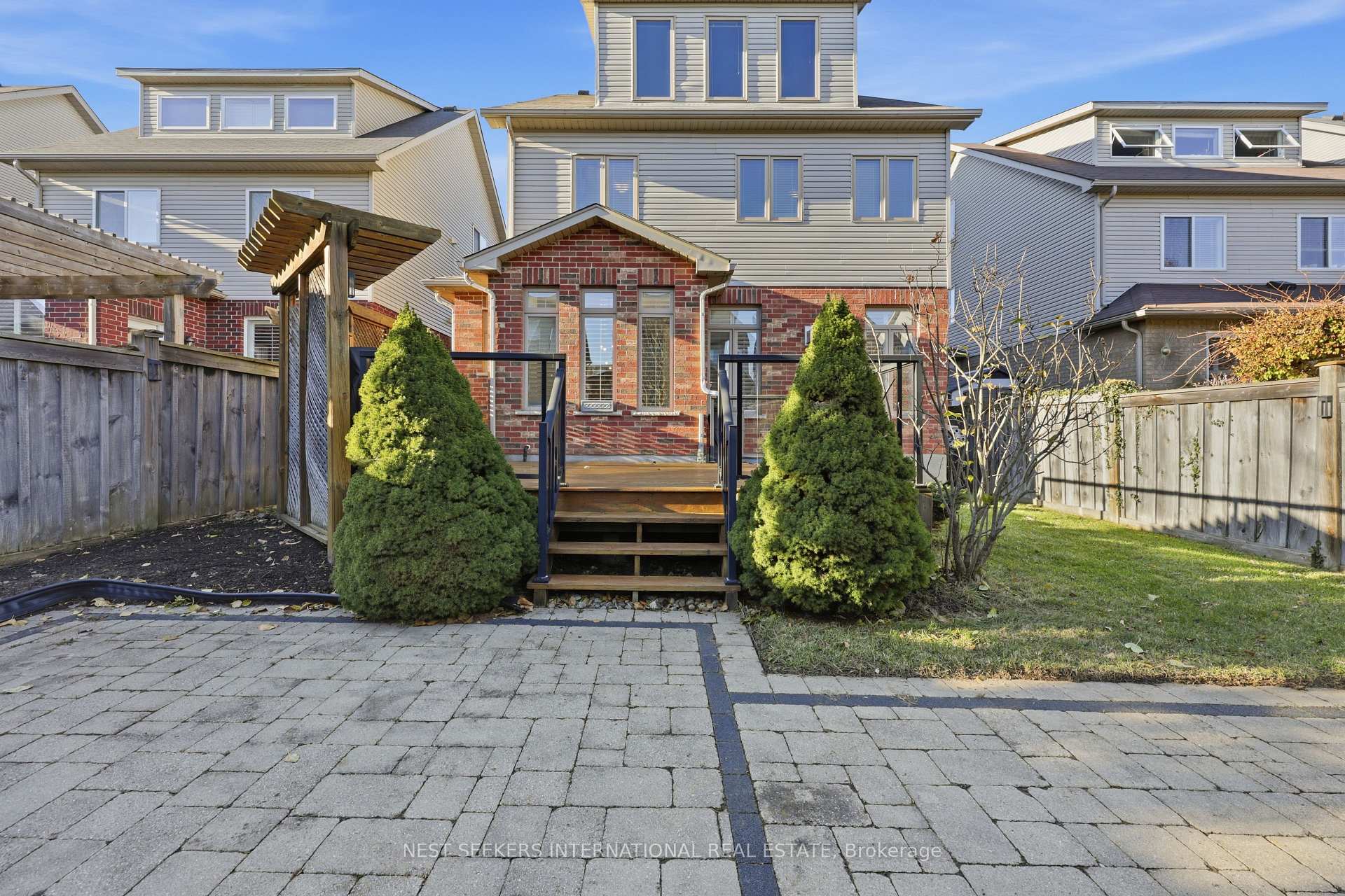 Photo 41 of 8 Amsterdam Crescent, Guelph, Pineridge/Westminster Woods — HOMEH