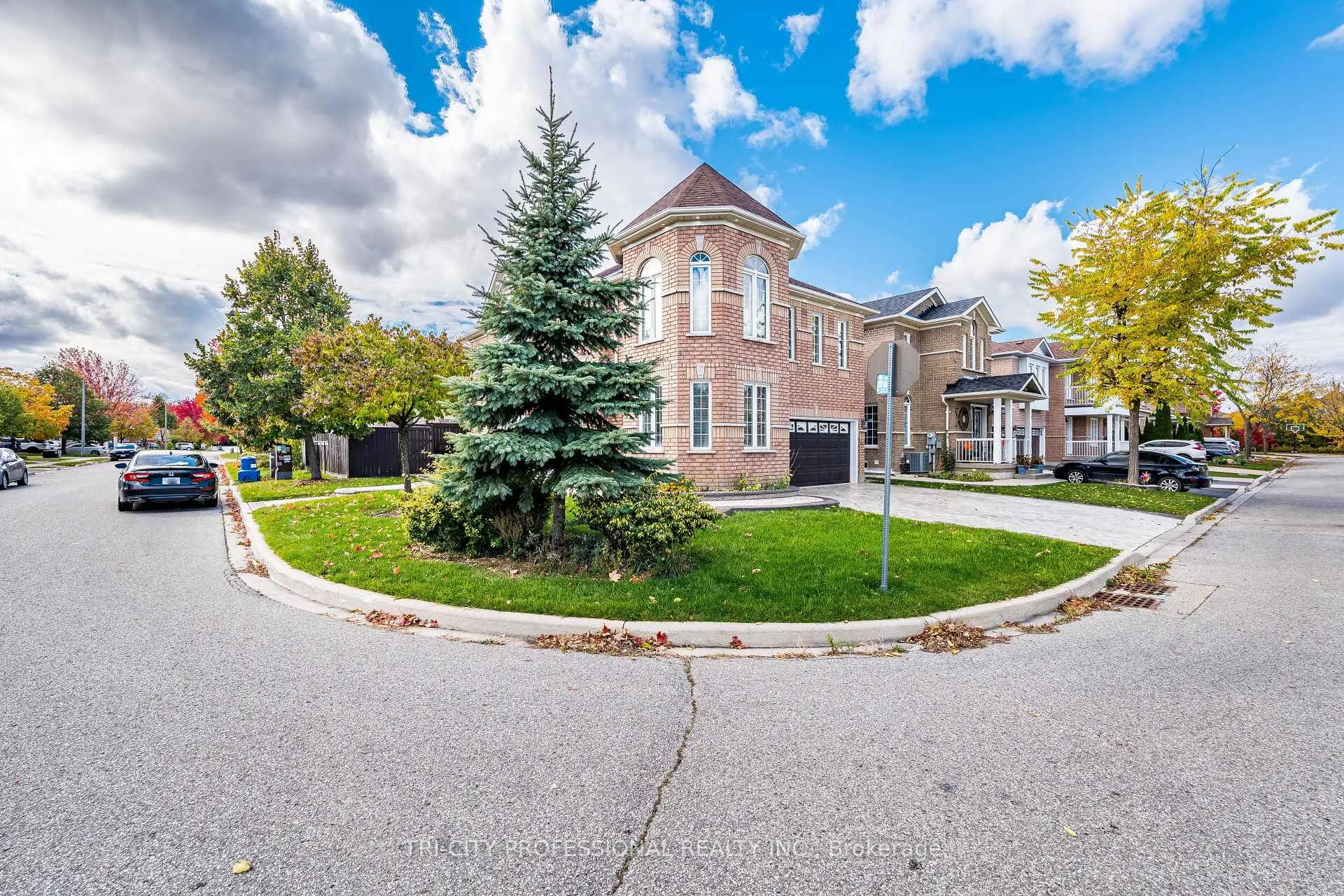 Photo 39 of 101 Williamson Drive, Brampton, Fletcher's Meadow — HOMEH