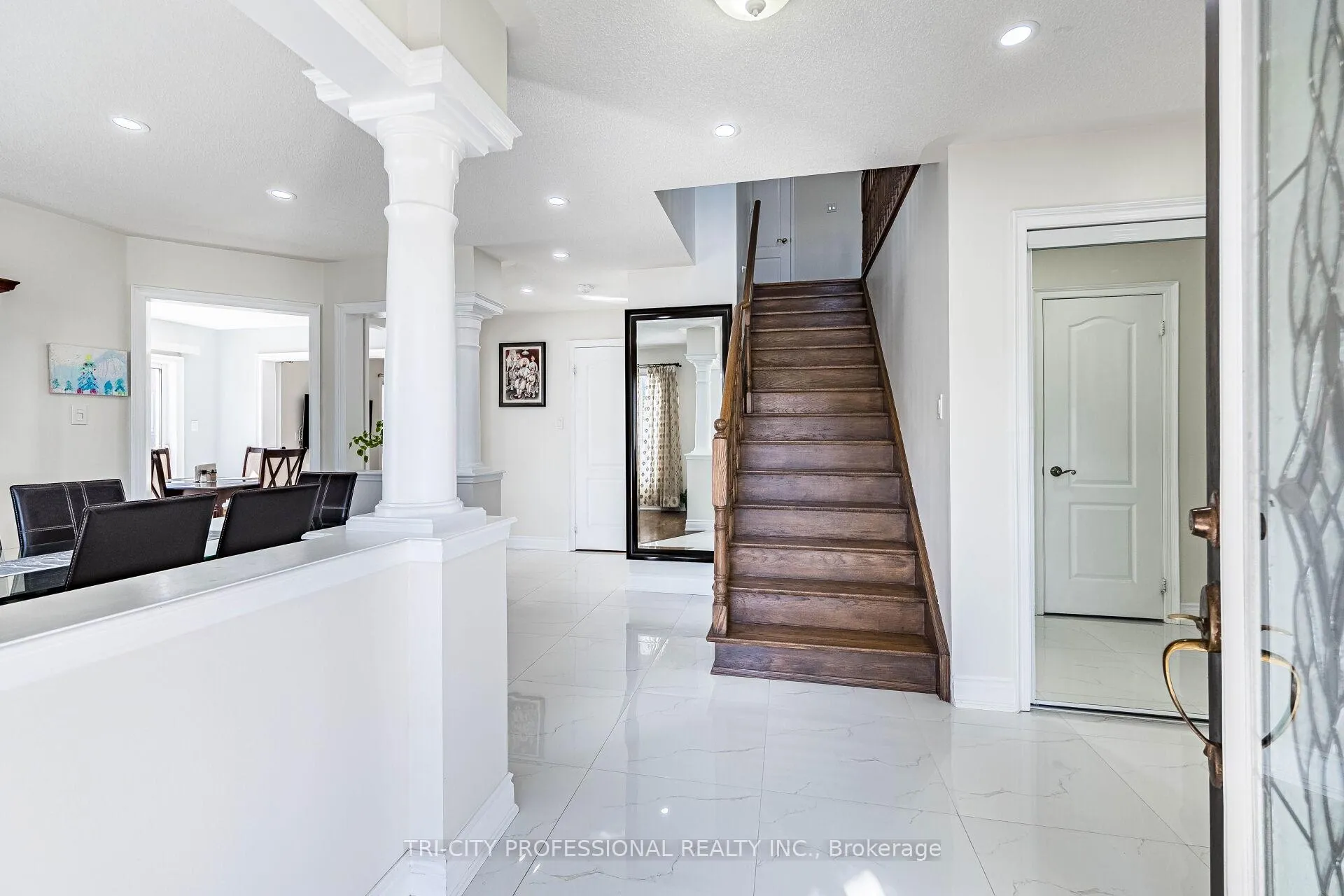 Photo 122 of 101 Williamson Drive, Brampton, Fletcher's Meadow — HOMEH