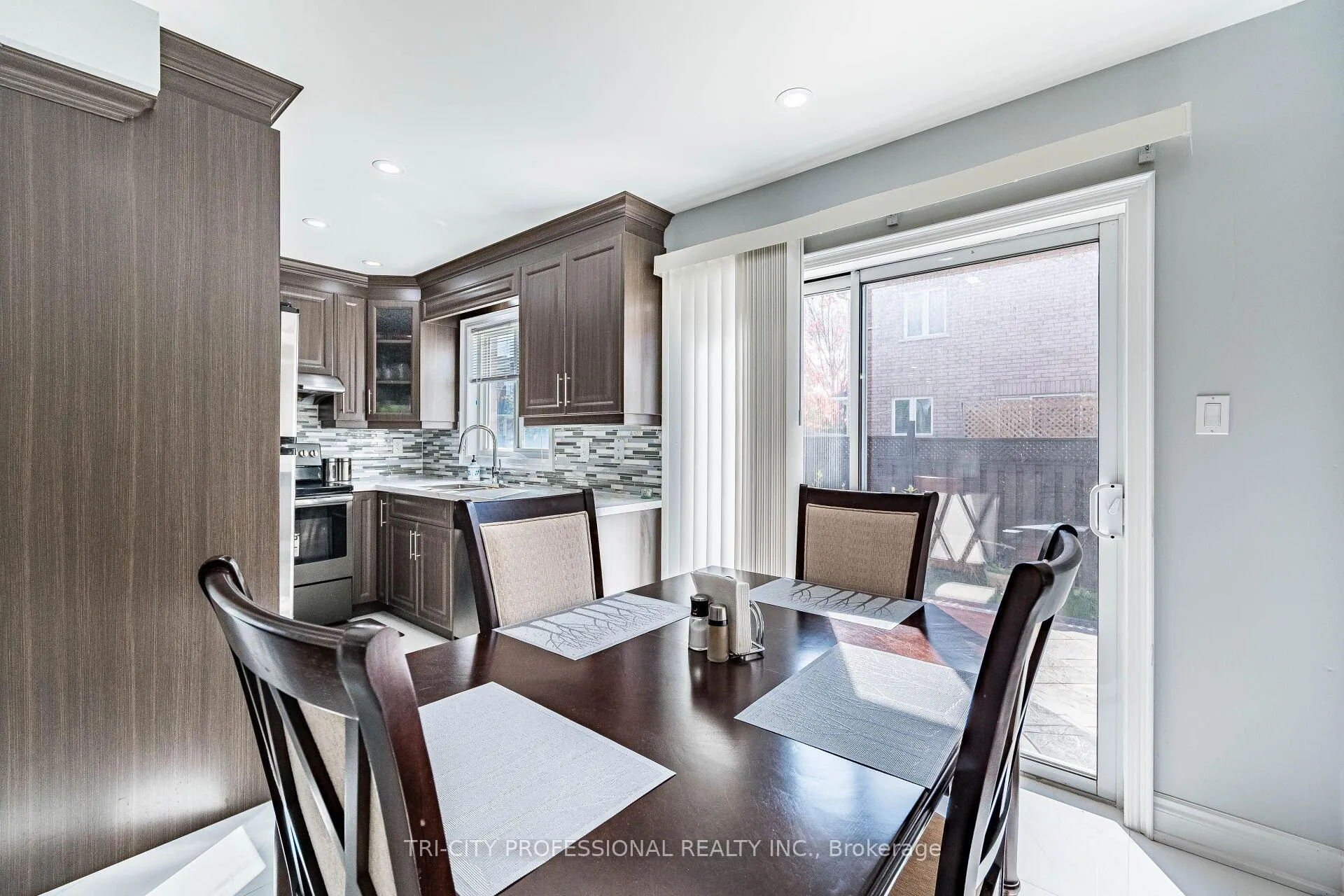 Photo 265 of 101 Williamson Drive, Brampton, Fletcher's Meadow — HOMEH