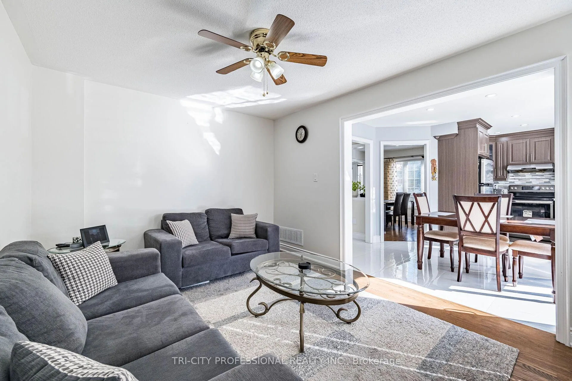 Photo 430 of 101 Williamson Drive, Brampton, Fletcher's Meadow — HOMEH