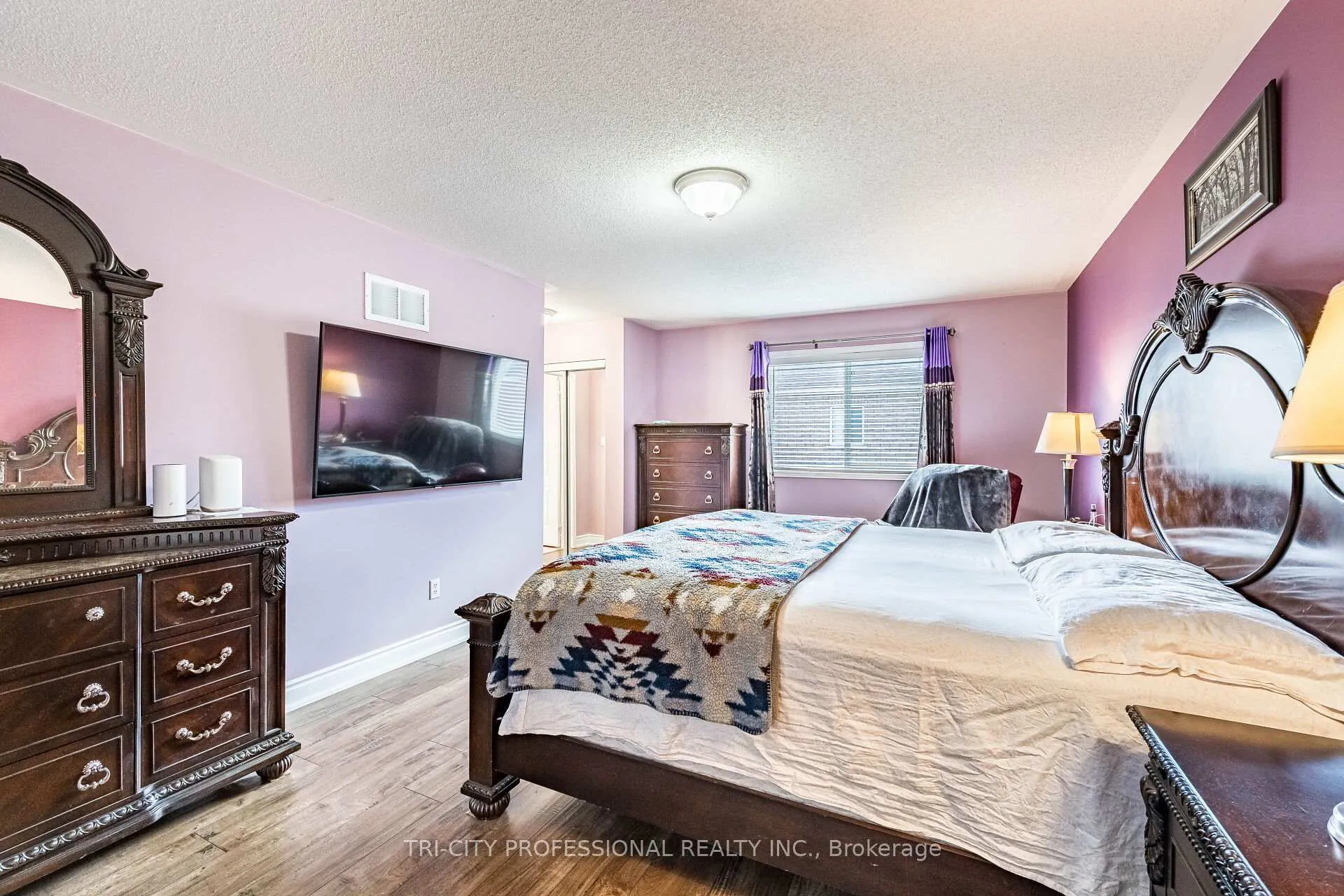 Photo 565 of 101 Williamson Drive, Brampton, Fletcher's Meadow — HOMEH