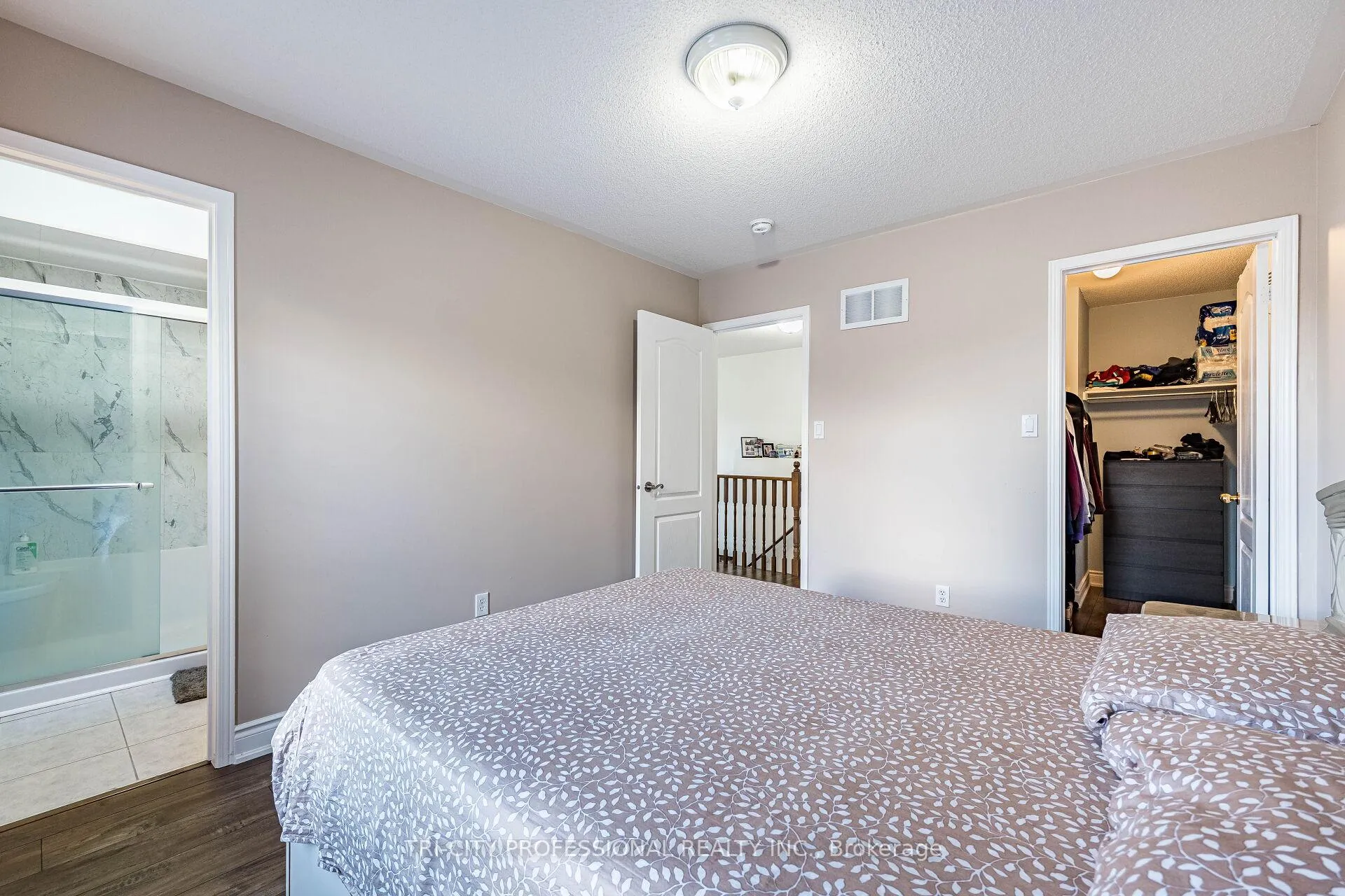 Photo 762 of 101 Williamson Drive, Brampton, Fletcher's Meadow — HOMEH