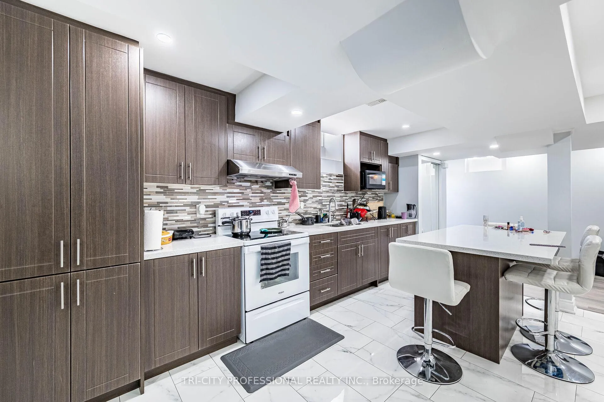 Photo 903 of 101 Williamson Drive, Brampton, Fletcher's Meadow — HOMEH