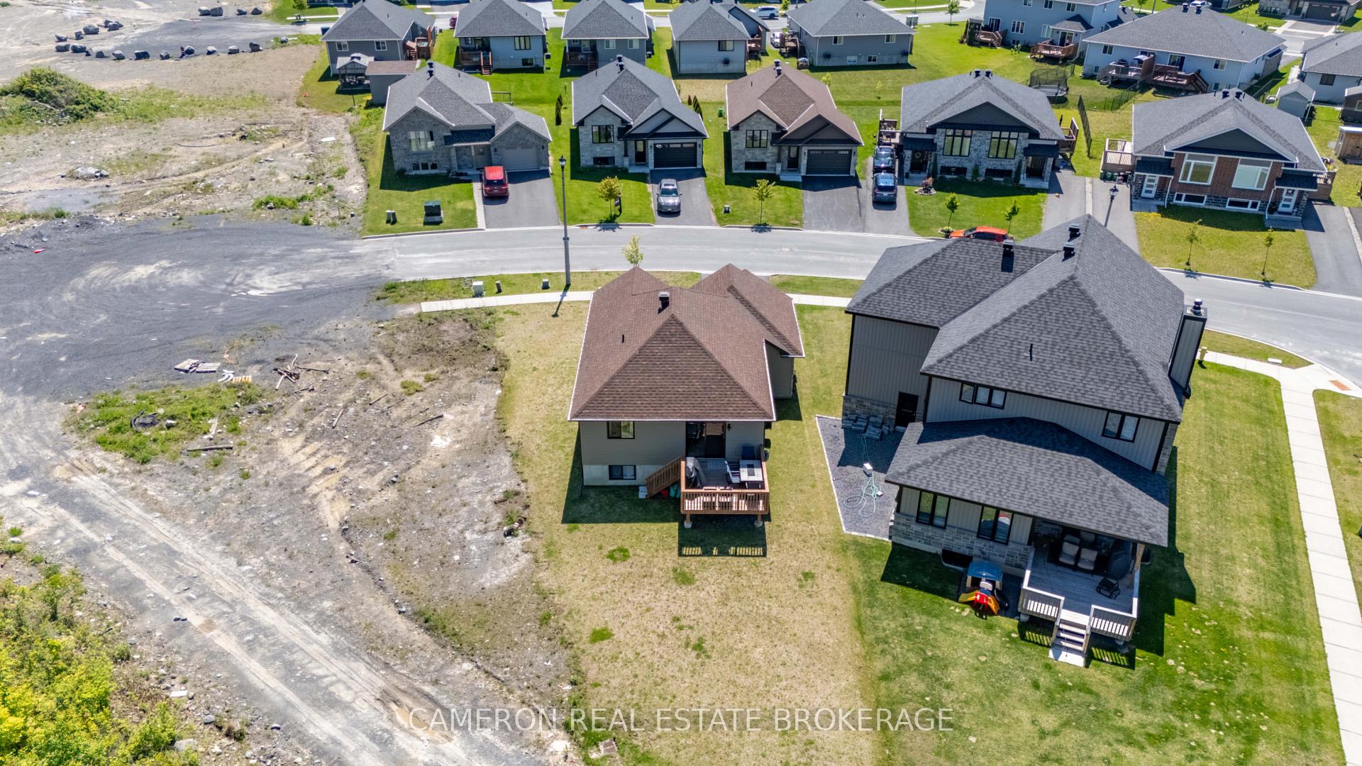 Photo 32 of 85 Cameron Crescent, Cornwall — HOMEH