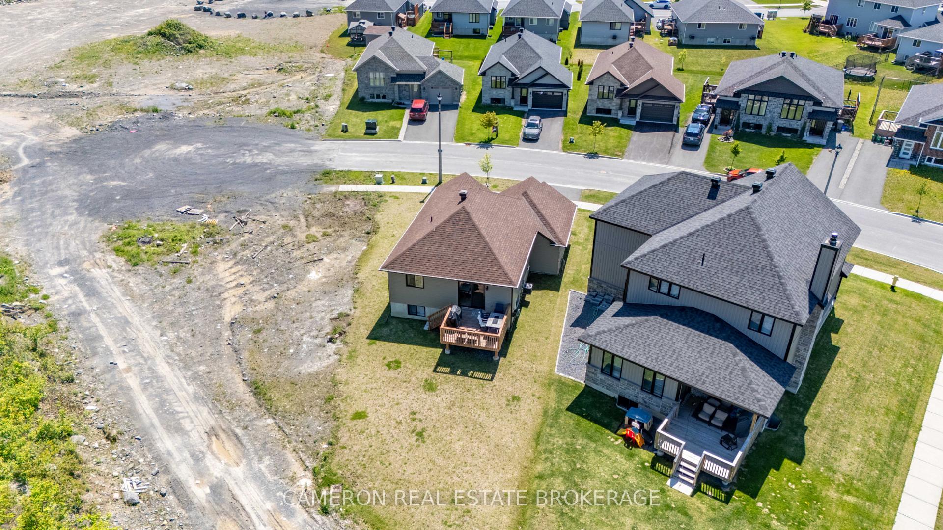 Photo 34 of 85 Cameron Crescent, Cornwall — HOMEH