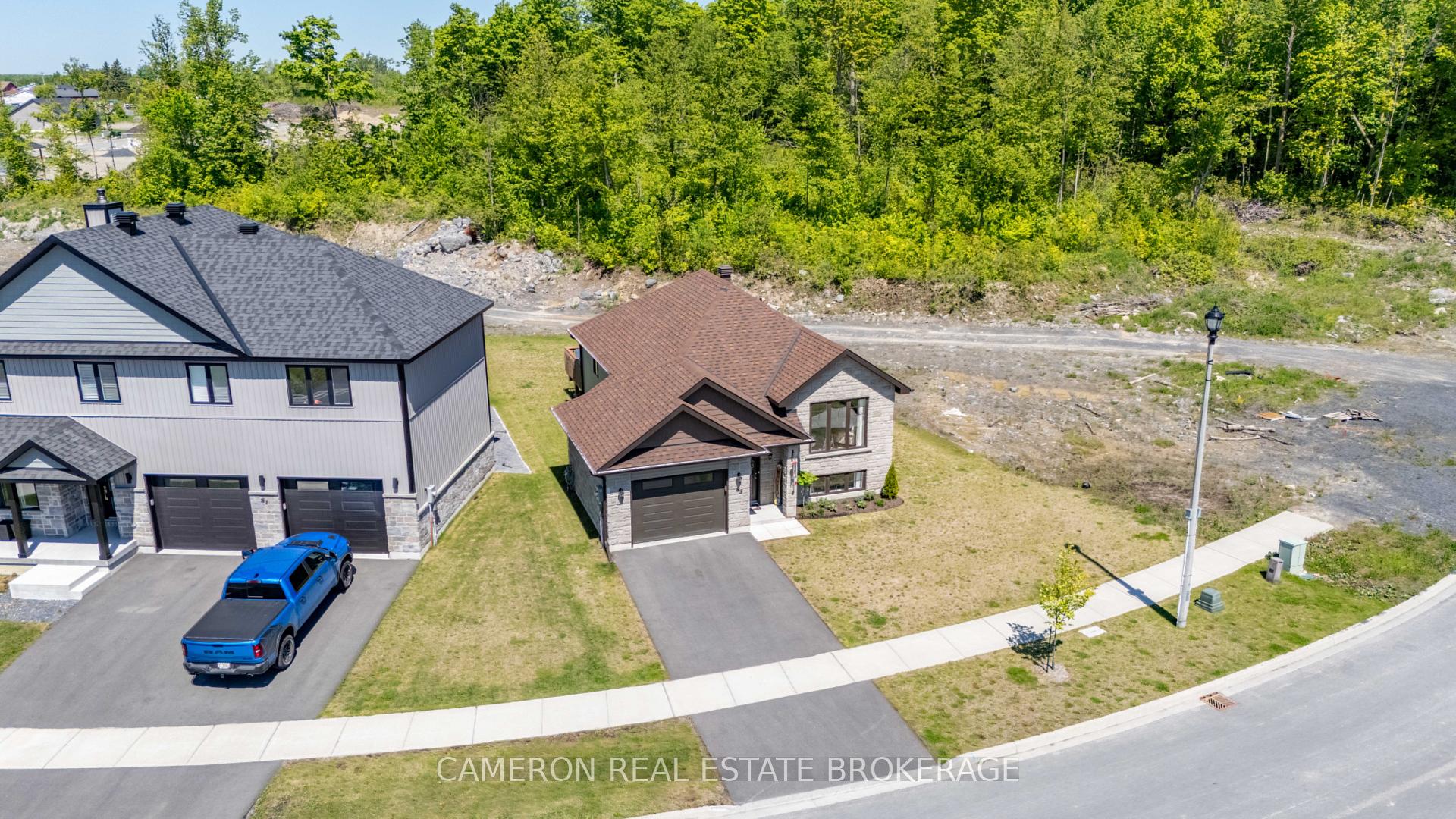 Photo 35 of 85 Cameron Crescent, Cornwall — HOMEH