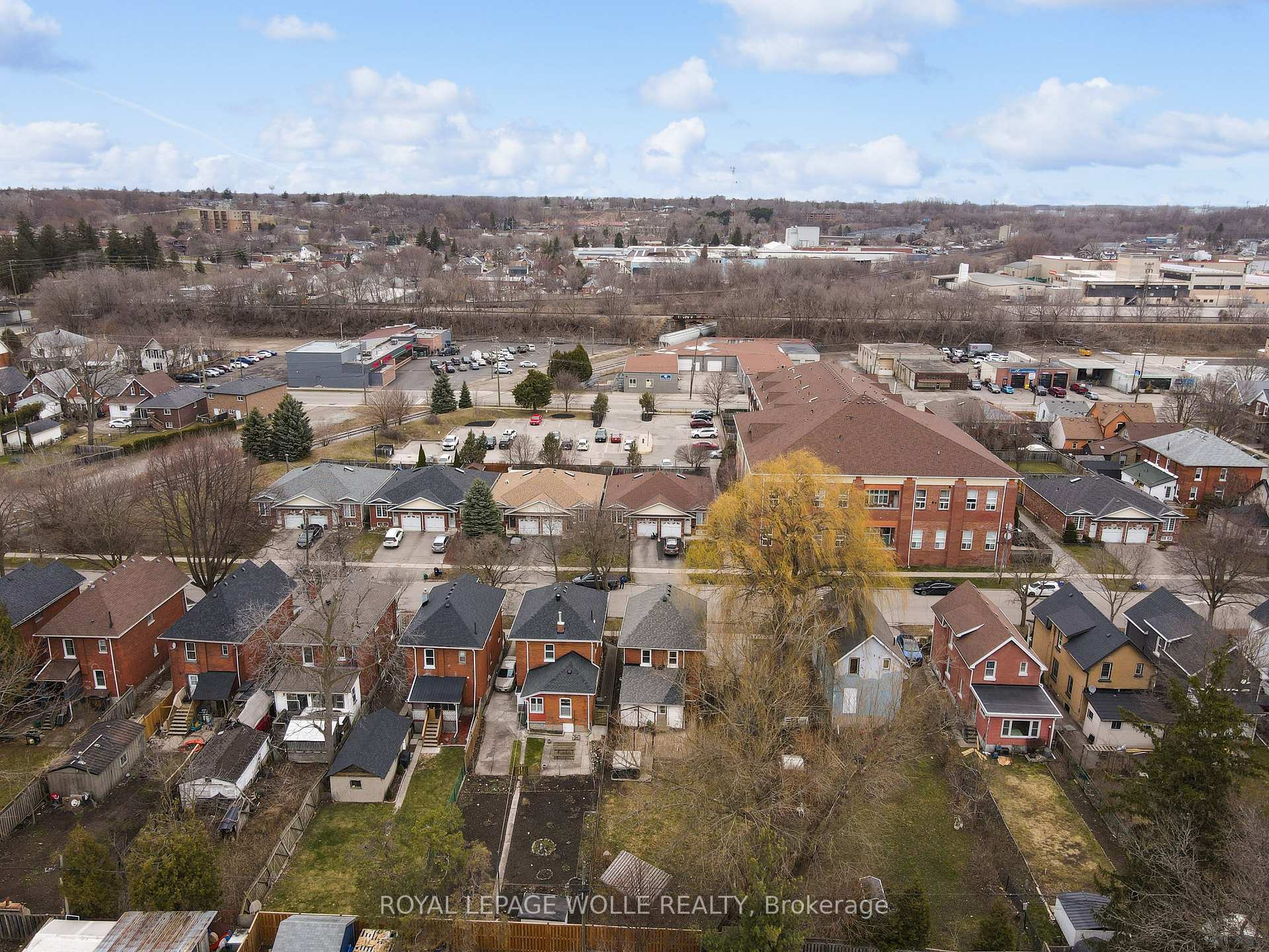 Photo 33 of 129 Marlborough Street, Brant, Brantford Twp — HOMEH
