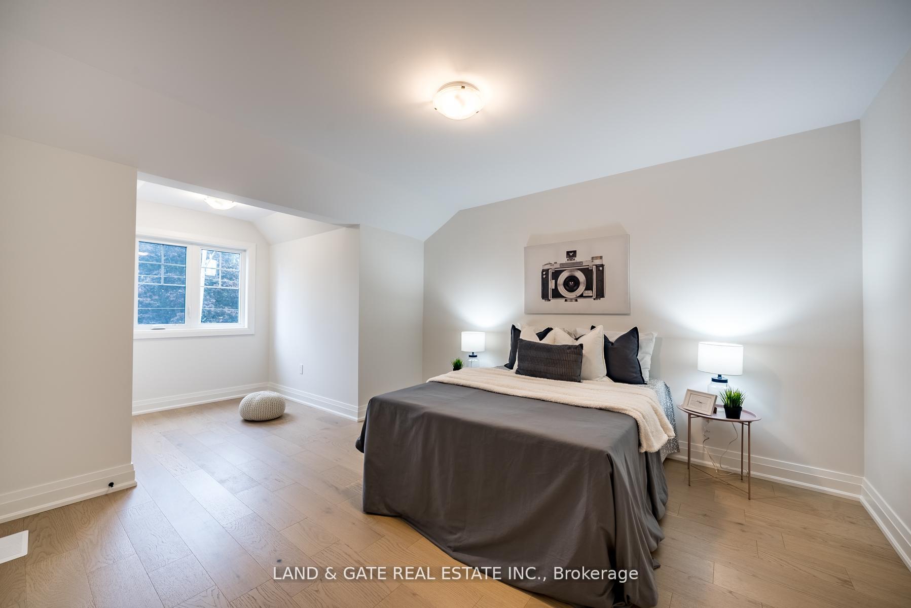 Photo 7 of 132B Elgin Street, Clarington, Bowmanville — HOMEH