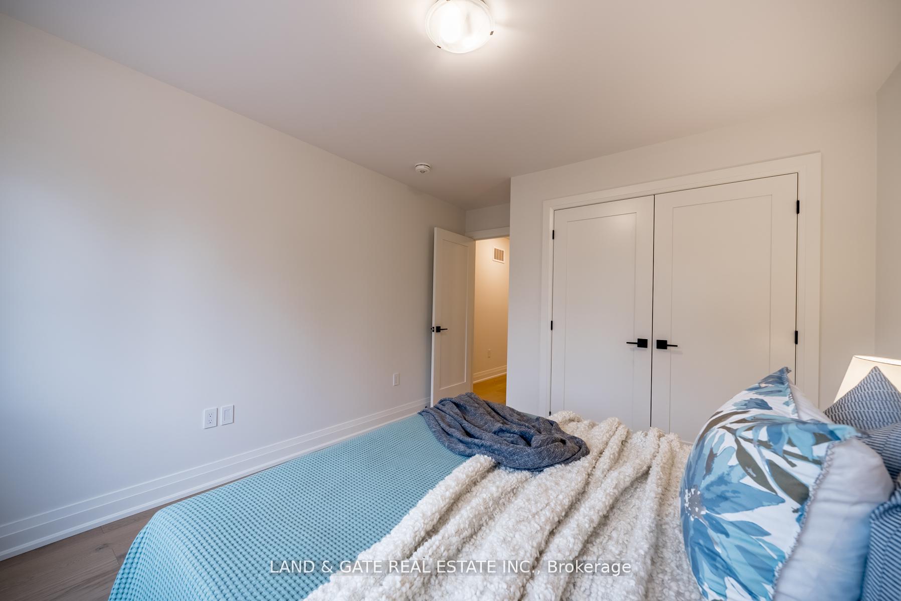Photo 8 of 132B Elgin Street, Clarington, Bowmanville — HOMEH