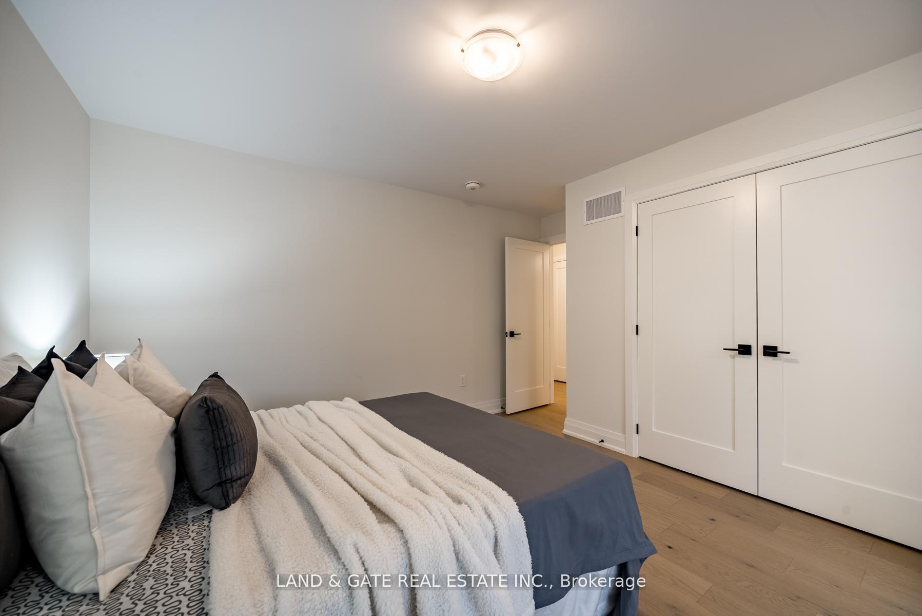 Photo 11 of 132B Elgin Street, Clarington, Bowmanville — HOMEH