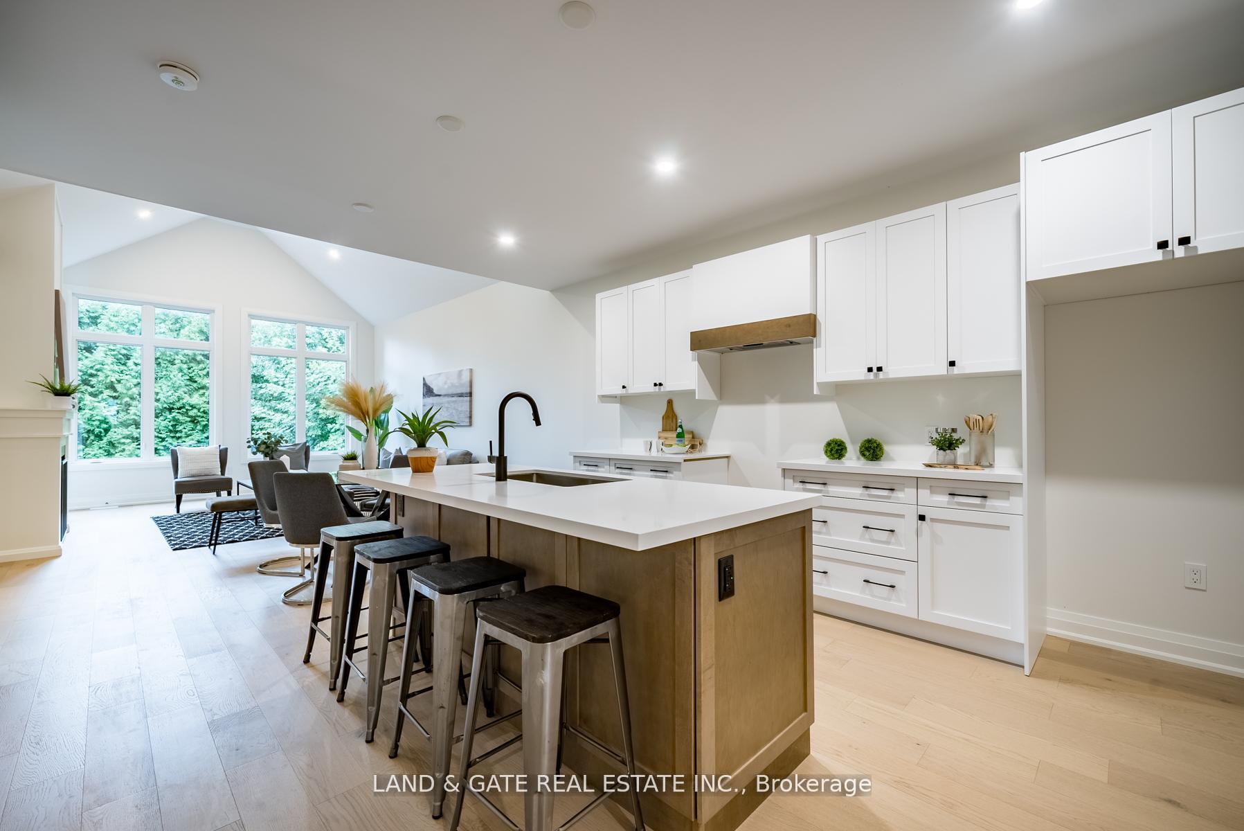 Photo 17 of 132B Elgin Street, Clarington, Bowmanville — HOMEH