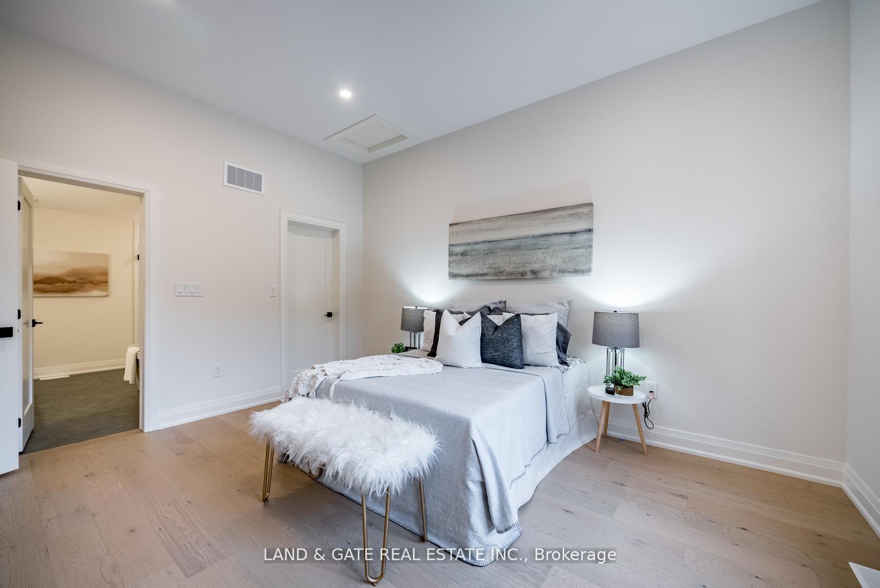 Photo 25 of 132B Elgin Street, Clarington, Bowmanville — HOMEH