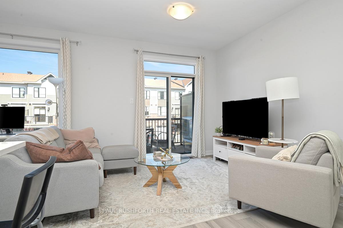 Photo 3 of 706 Lurgan Way, Ottawa, Barrhaven - Half Moon Bay — HOMEH