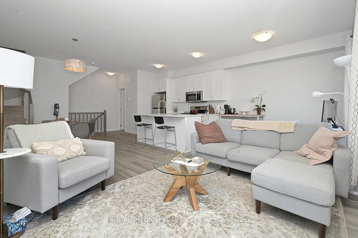 Photo 5 of 706 Lurgan Way, Ottawa, Barrhaven - Half Moon Bay — HOMEH