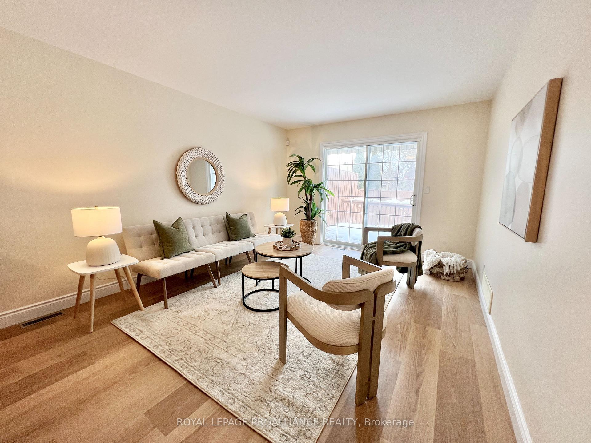 Photo 9 of 36 Alder Court, Belleville, Belleville Ward — HOMEH