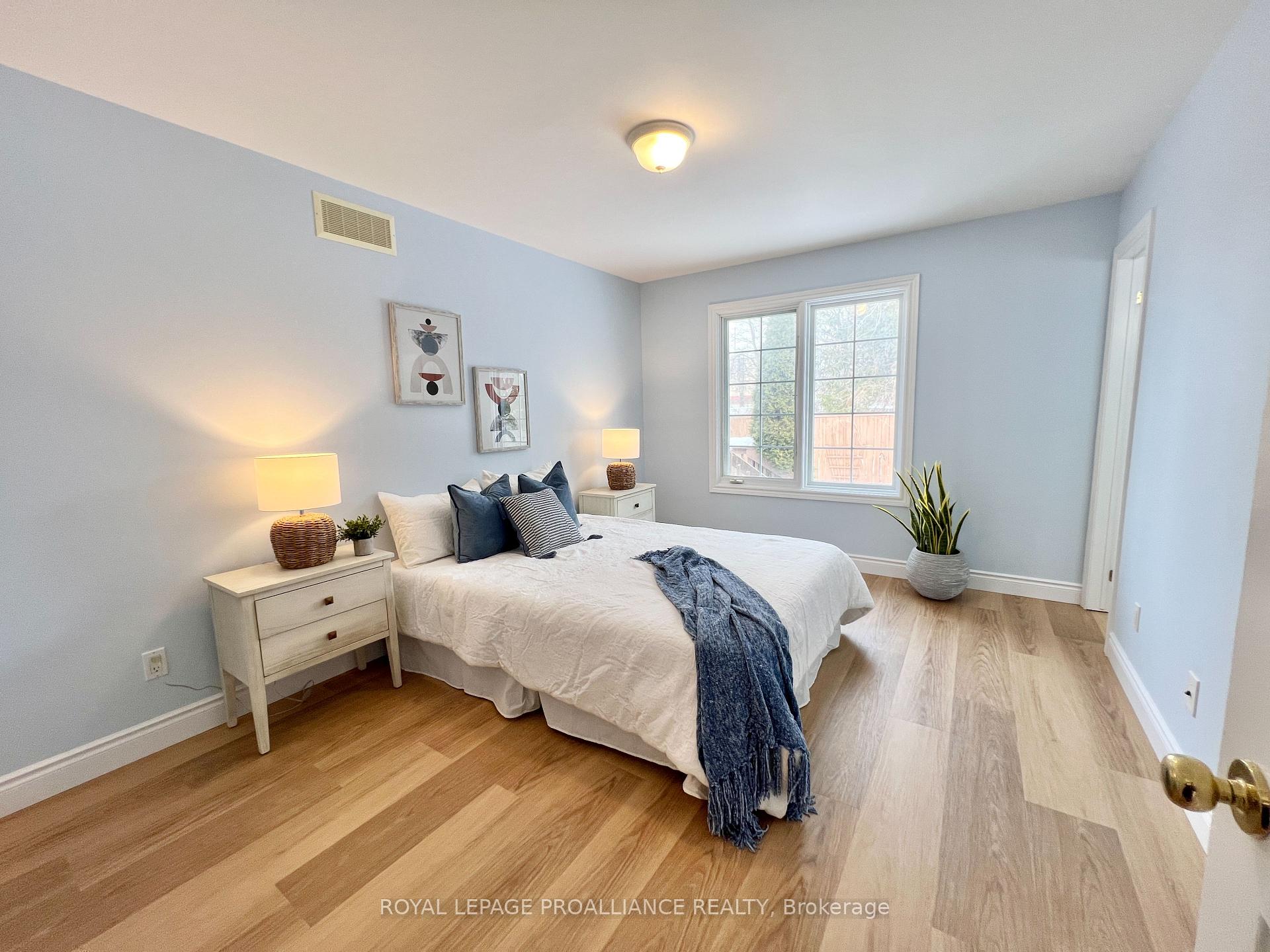 Photo 11 of 36 Alder Court, Belleville, Belleville Ward — HOMEH