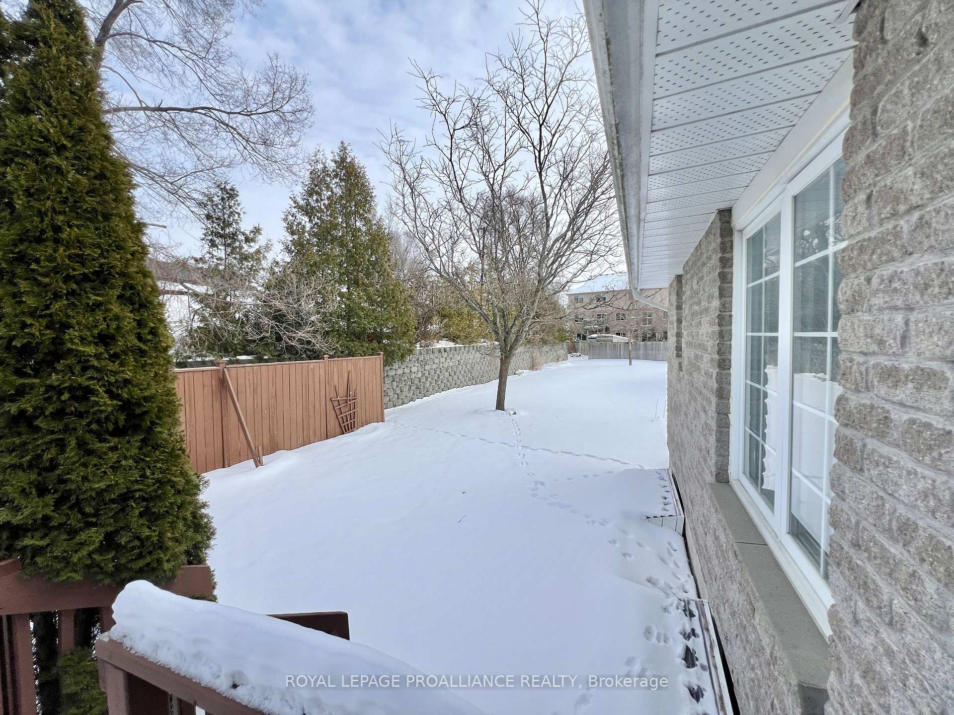 Photo 23 of 36 Alder Court, Belleville, Belleville Ward — HOMEH