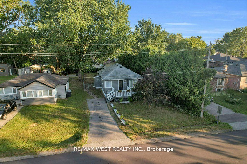 Photo 1 of 275 Pine Beach Drive, Georgina, Keswick South — HOMEH