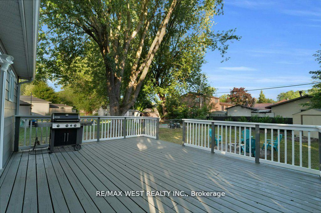 Photo 24 of 275 Pine Beach Drive, Georgina, Keswick South — HOMEH