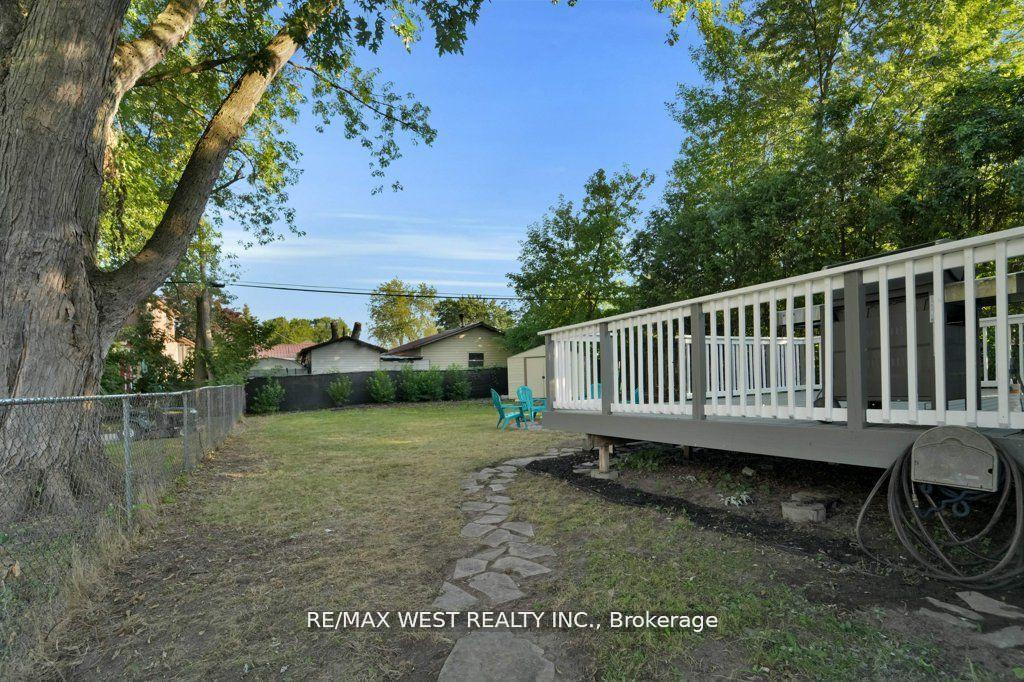 Photo 25 of 275 Pine Beach Drive, Georgina, Keswick South — HOMEH