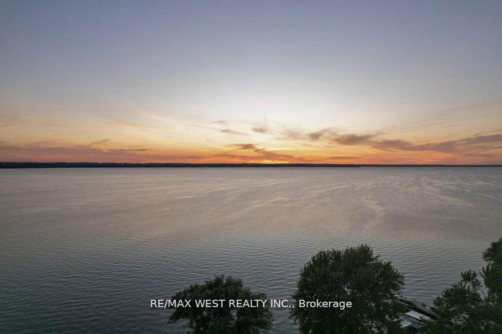 Photo 36 of 275 Pine Beach Drive, Georgina, Keswick South — HOMEH