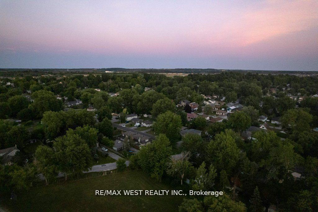 Photo 37 of 275 Pine Beach Drive, Georgina, Keswick South — HOMEH
