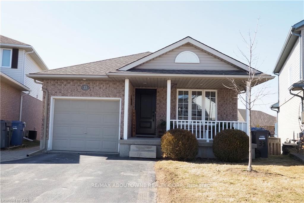 Photo 2 of Unit Main, 33 Boulder Crescent, Guelph, Clairfields/Hanlon Business Park — HOMEH